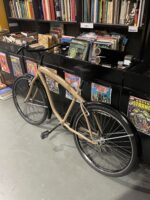 bicicleta playera de estilo vintage , custom, cuadro acero color beige - Imagen 3