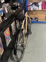 bicicleta playera de estilo vintage , custom, cuadro acero color beige - Imagen 4
