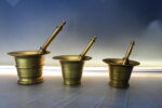 02. 3 Morteros, almireces de bronce con sus mazos. - Imagen 2