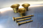 02. 3 Morteros, almireces de bronce con sus mazos. - Imagen 4