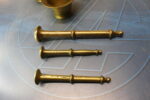 02. 3 Morteros, almireces de bronce con sus mazos. - Imagen 5