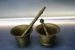 05. 2 Morteros, almirez de bronce con sus mazos. - Imagen 2