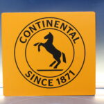 Cartel vintage “Continental. Since 1871”.