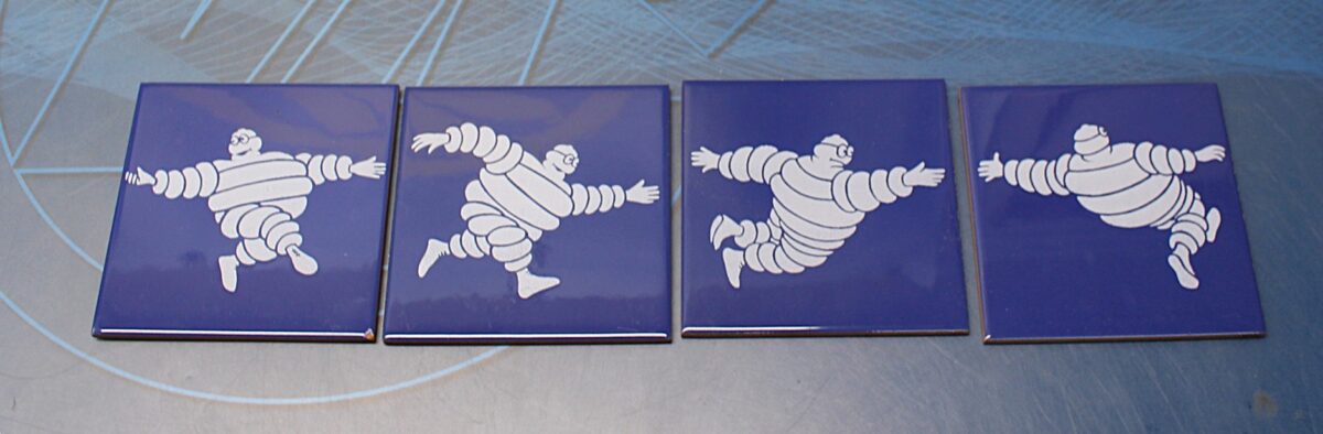 IMG_3317 Michelín: 4 azulejos de taller sin uso. Bibendum. Cicosa. Años 70. - Imagen 1