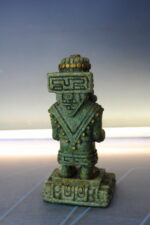 Reproducción de la diosa azteca del agua. - Imagen 4