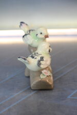 17. Porcelana Casades: Pareja de pájaros en una rama. Vintage. - Imagen 4