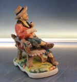 18. Mendigo comiendo patata. Figura de porcelana biscuit. - Imagen 5