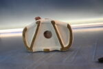 20. Mendigo sentado. Figura de porcelana biscuit. - Imagen 3