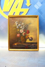 Anémonas, campanillas y rosas. Bodegón. Óleo sobre lienzo. Juan Badenes Miralles. - Imagen 2