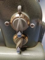 Maquina de coser portatil, con maleta SIGMA, súper-automatica, años 70 - Imagen 10