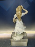 Figura de porcelana Sanbo, mujer con pandereta, 30 cm - Imagen 8