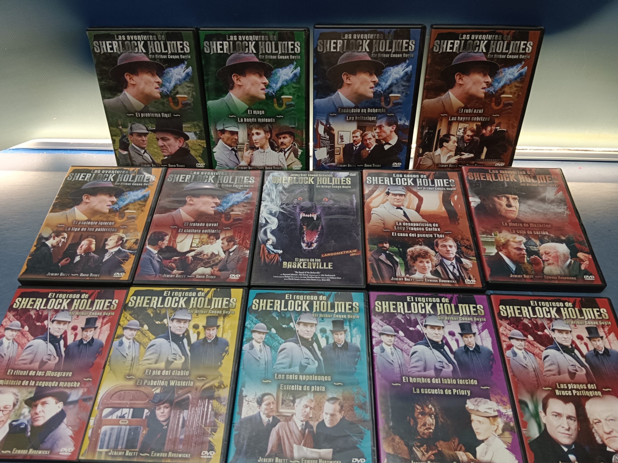 IMG_20260713_131204 DVD Las Aventuras de Sherlock Holmes + El regreso de Sherlock Holmes + 4 dvds mas de la galardonada serie - Imagen 1